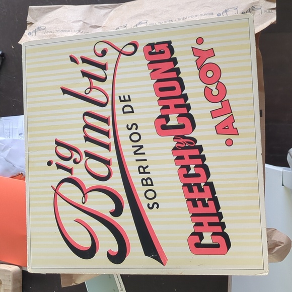 Cheech & Chong Big Bambu with giant rolling paper - Picture 1 of 5